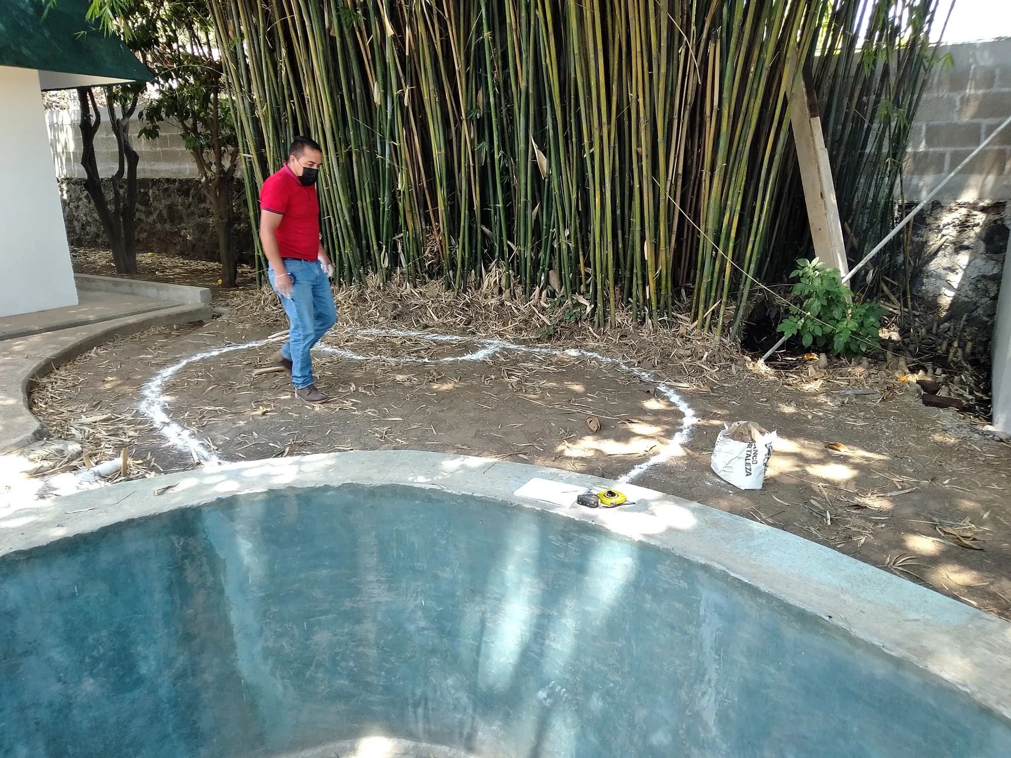 Biopiscina rectangular con playa