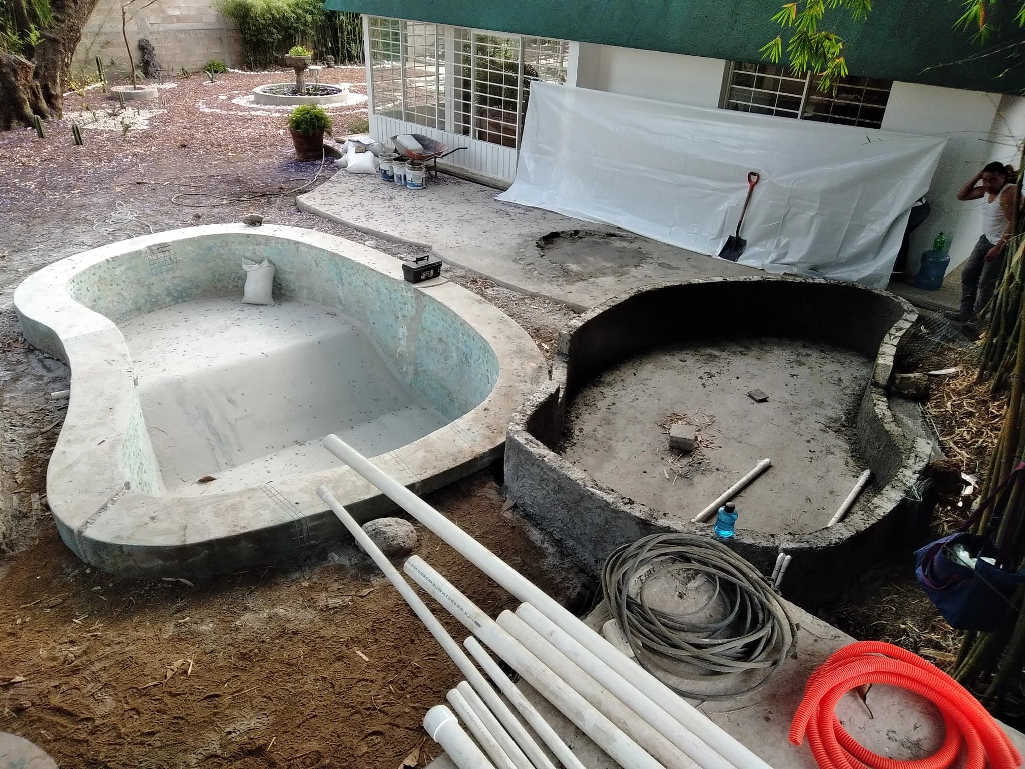 Biopiscina rectangular con playa - 4