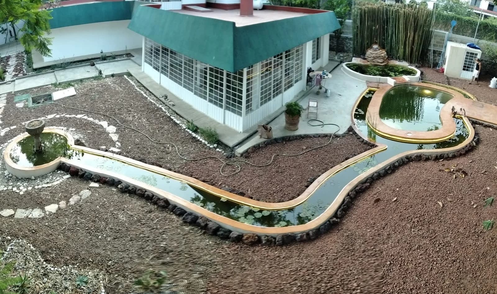 Biopiscina rectangular con playa - 21